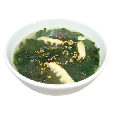 Wakame seaweed soup